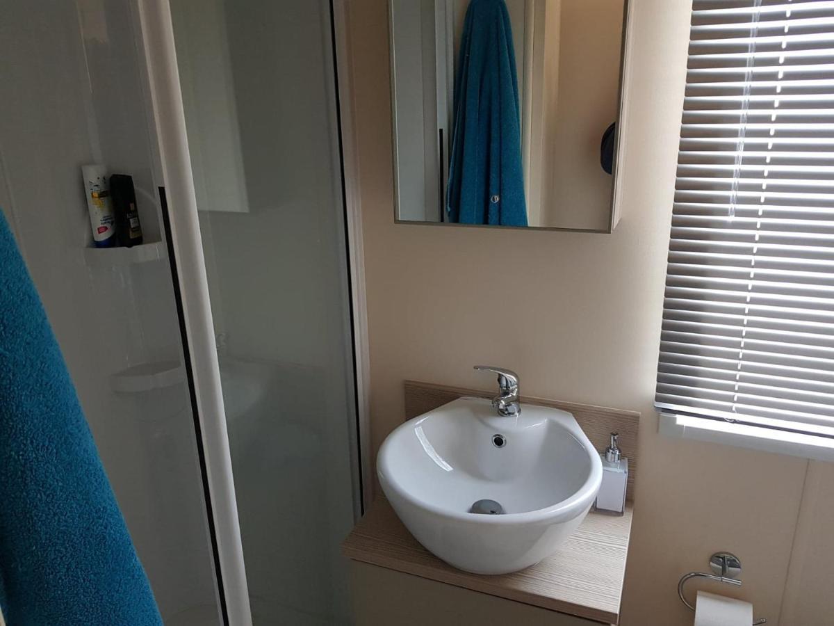 6 Berth Deluxe Caravan Palm Grove 42 Chapel Saint Leonards Exterior foto
