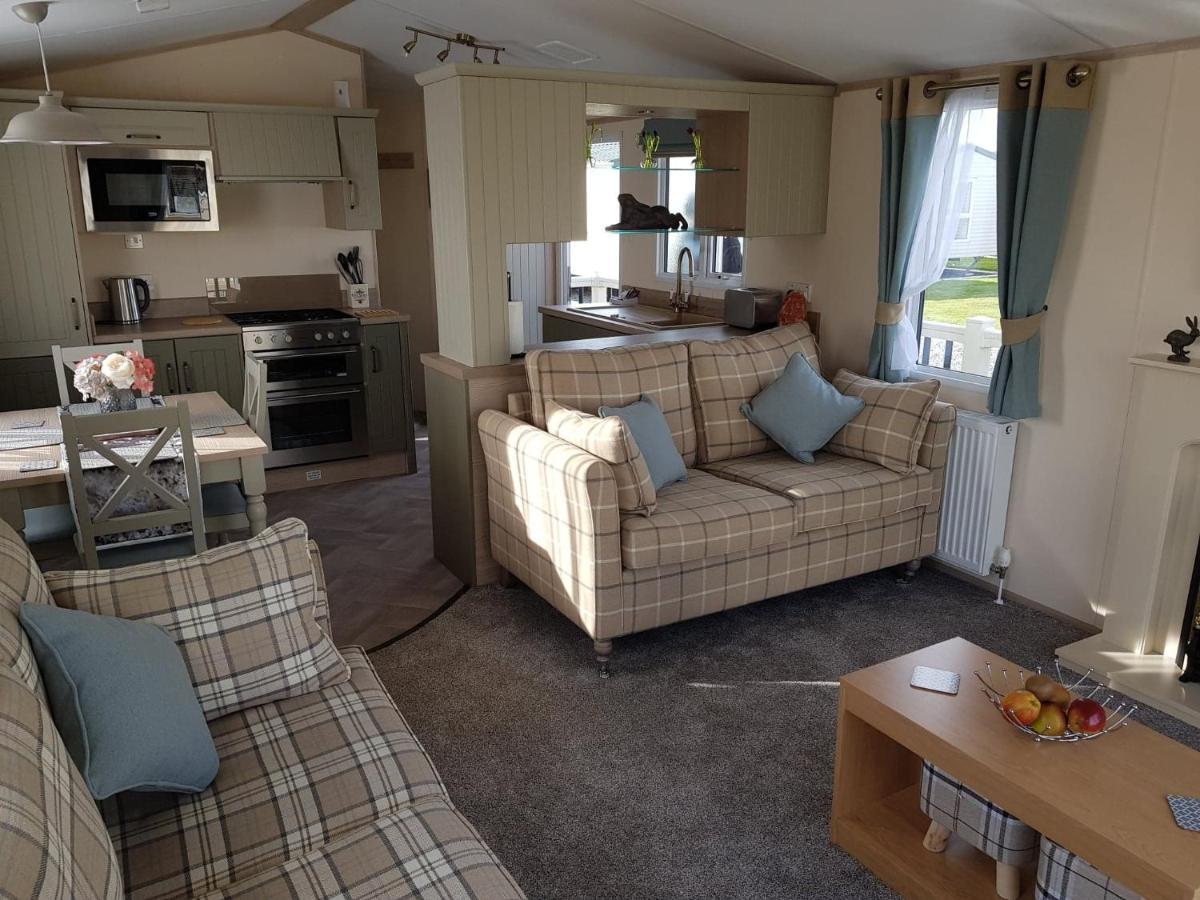 6 Berth Deluxe Caravan Palm Grove 42 Chapel Saint Leonards Exterior foto